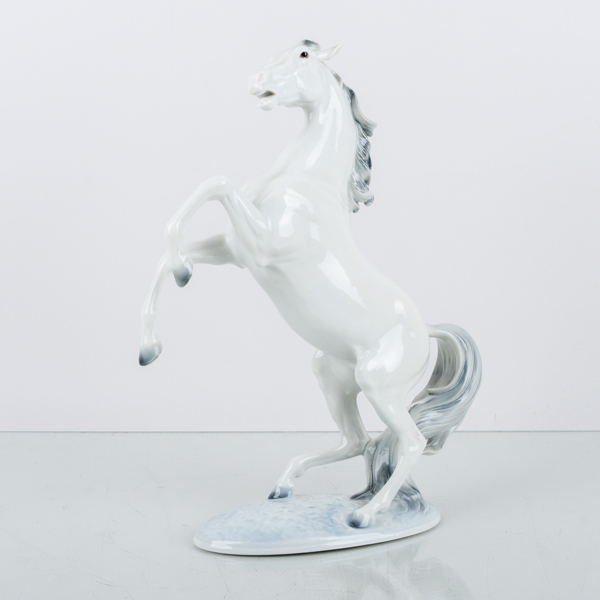 FRITZ DILLER, skulptur, porslin, Metzler & Orloff, Tyskland