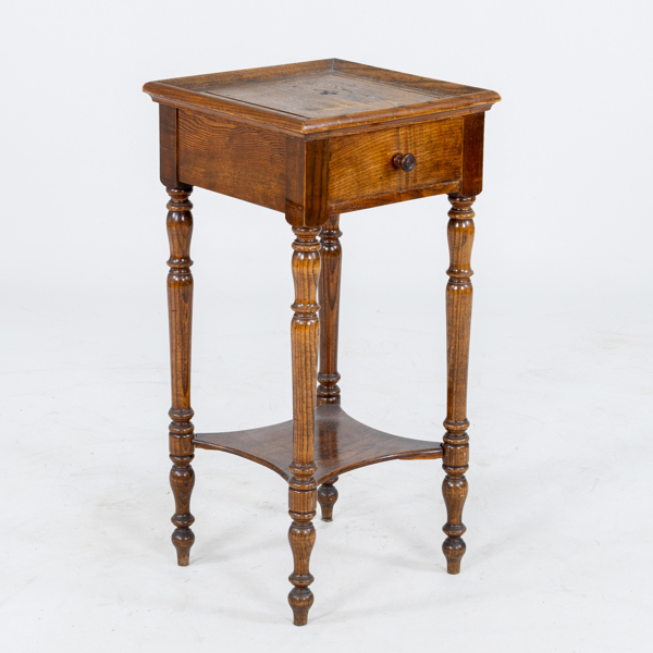 SIDOBORD, 1800-/1900-tal