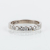ALLIANSRING, 18k vitguld, svenska stämplar MGAB 1986, briljantslipade diamanter tot ca 0.35 ct