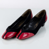 BALLY, axelremsväska och pumps, svart mocka och rött skinn, sannolikt 1980-tal