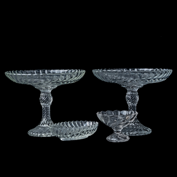 SKÅL SAMT SKÅLAR PÅ FOT, 3 st, glas, 1900-tal