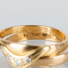 RINGAR, 2 st, 14k och 18k guld, varav en med mindre diamanter