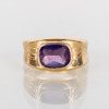 RING, 18k guld, med syntetisk safir, tot vikt ca 2,9 g