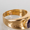 RING, 18k guld, med syntetisk safir, tot vikt ca 2,9 g