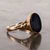 RING, 18k guld, med onyx