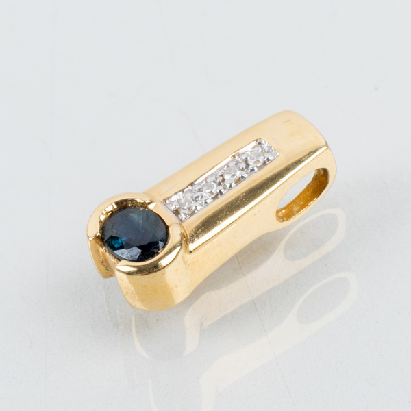 HÄNGE, 18k guld, med bla diamanter, 1900--/2000-tal
