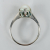 RING, 18k vitguld, med odlad pärla