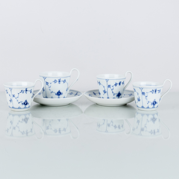 TE- OCH KAFFEKOPPAR, 4 st, porslin, "Musselmalet", Royal Copenhagen, nr 72/73