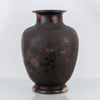 VAS, cloisonné på porslin, Japan, Meiji, 1800-/1900-tal, signerad