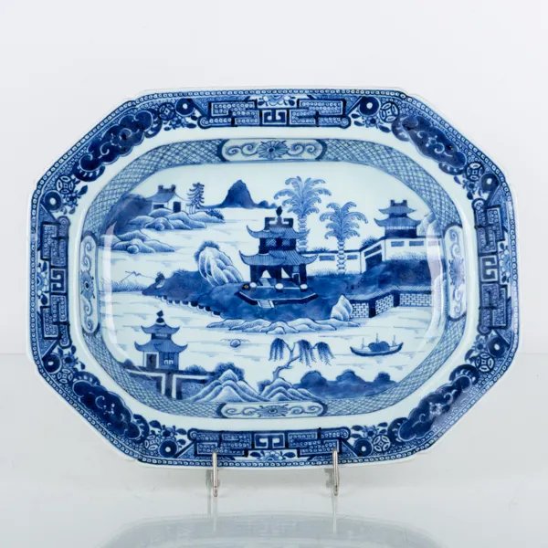 STEKFAT, porslin, Kina, Qianlong (1736-1795)