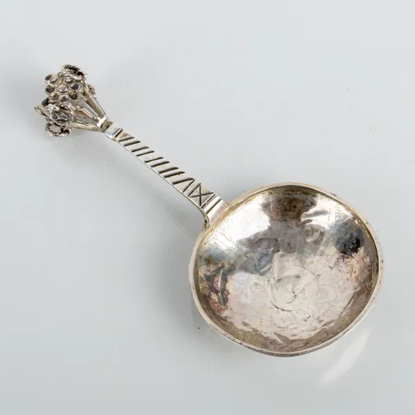BRÄNNVINSSKED, silver, stämplar Novisadi (E)