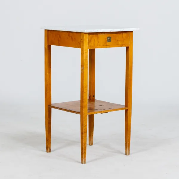 SÄNGBORD, 1900-talets början