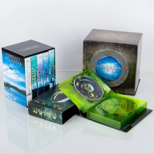 DVD-BOXAR, 3 st, "Stargate Atlantis" och "Alien Quadrilogy"