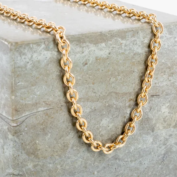 HALSKEDJA, 18k guld, J&A, med två briljantslipade diamanter, till lås ex Ole Lynggaard, 1900-/2000-tal