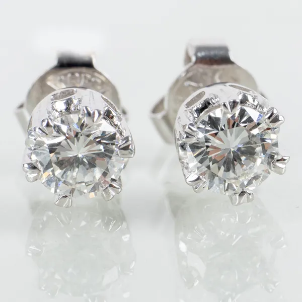 ENSTENSÖRHÄNGEN, 1 par, 18k vitguld, med briljantslipade diamanter tot ca 0.60 ct
