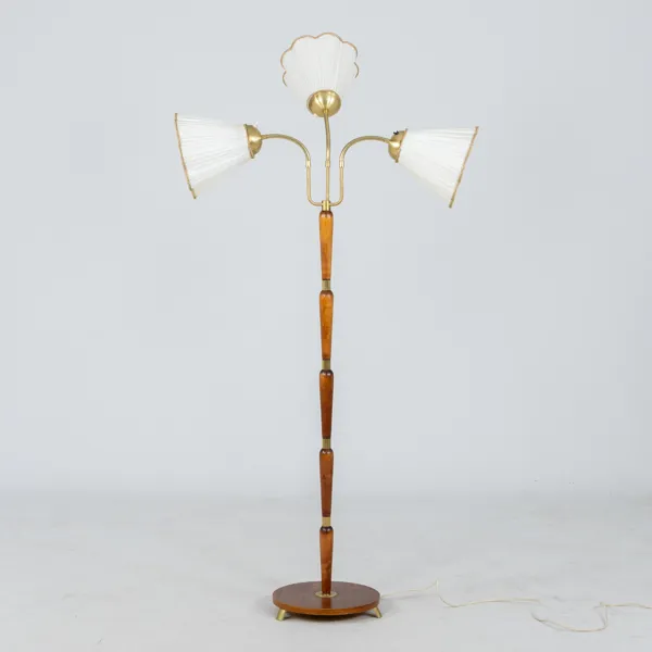 GOLVLAMPA, mässing och trä, 1930-/40-tal