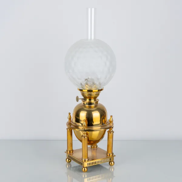 BORDSFOTOGENLAMPA, mässing och glas, Gusum, 1900-tal
