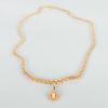 COLLIER MED HÄNGE, 18k guld med skuren snäckskalskamé