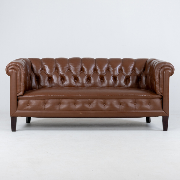 SOFFA, chesterfieldmodell, 1900-talets mitt