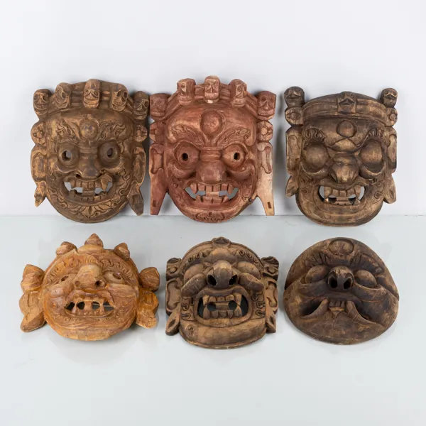 VÄGGMASKER, 6 st, skuret trä, Afrika, 1900-tal