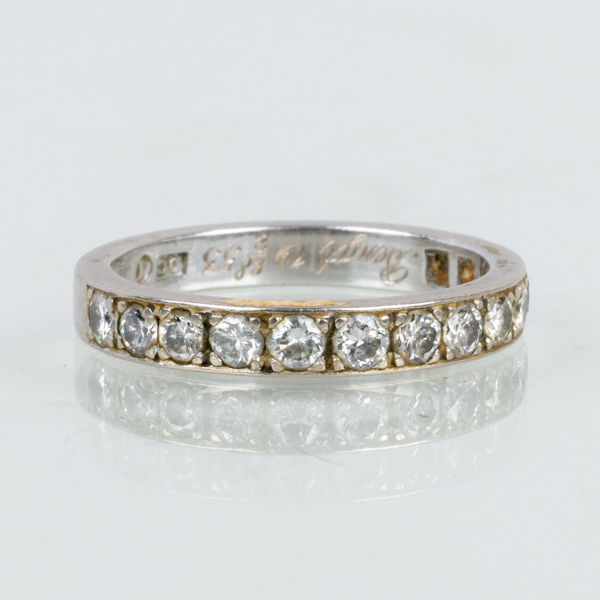 ALLIANSRING, 18k guld, med briljantslipade diamanter, Stockholm 1974