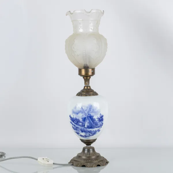 BORDSLAMPA, porslin och mässing, 1900-tal