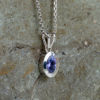 COLLIER MED HÄNGE, 14/18k vitguld, med tanzanit ca 0.51 ct