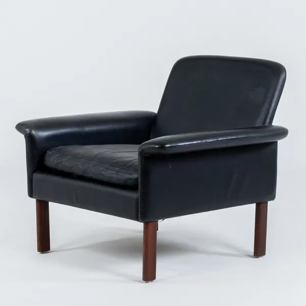 FÅTÖLJ, 1960-/70-tal, klädsel av skinn