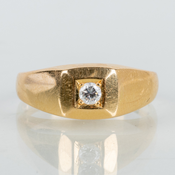 RING, 18k guld, med briljantslipad diamant ca 0.10 ct, svenska stämpar 1985