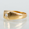 RING, 18k guld, med briljantslipad diamant ca 0.10 ct, svenska stämpar 1985