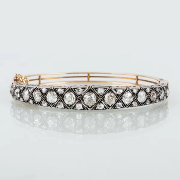 ARMBAND, 14k guld, med rosenslipade och gammalslipade diamanter tot ca 4.20 ct, sannolikt CG Hallberg tidigt 1900-tal