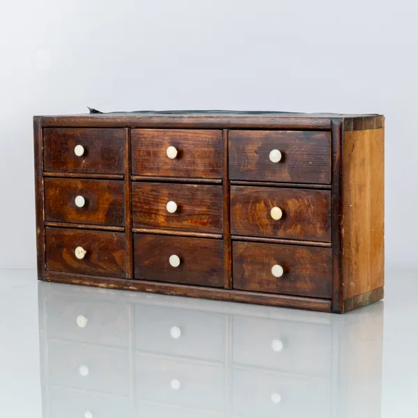 LÅDFACK, miniatyr, 1900-talets första hälft