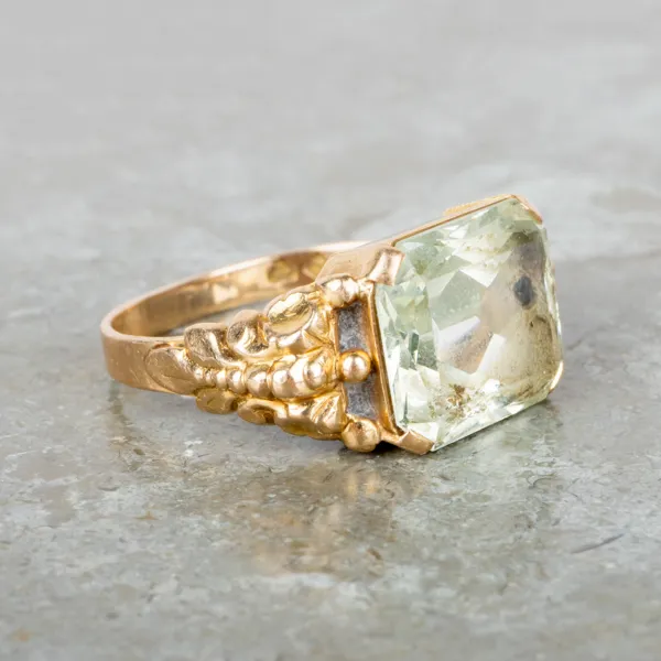 RING, 18k guld, med grön fasettslipad sten, svenska stämplar AGA C9