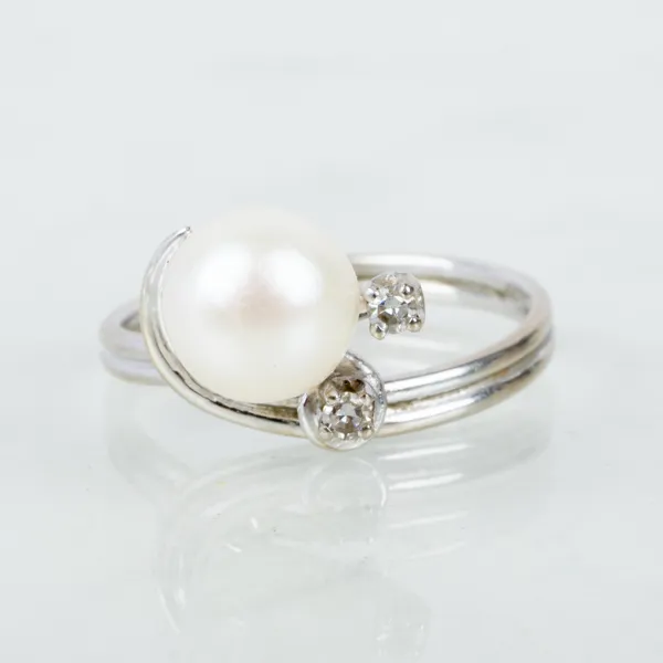 RING, 18k vitguld, med pärla och briljantslipade diamanter