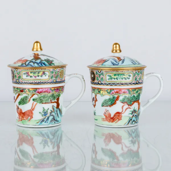 TEMUGGAR MED LOCK, 1 par, porslin, Kina, 1900-tal