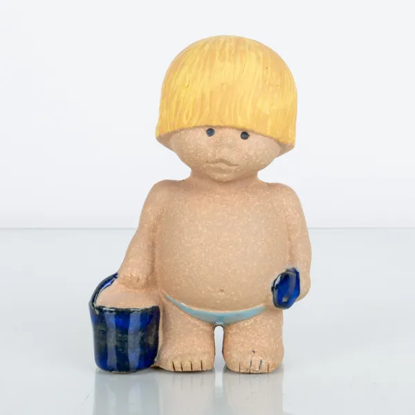 LISA LARSON, figur, stengods, "Väst", ur serien "All världens barn", Gustavsberg