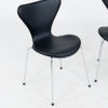 ARNE JACOBSEN, 1 par, stolar, "Sjuan", för Fritz Hansen, tillverkade 2019