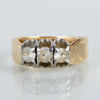 RING, 18k guld, med tre vita stenar