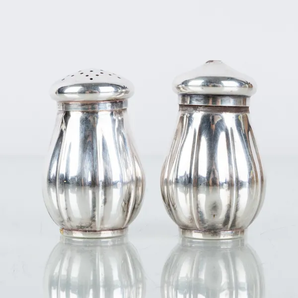 SALT- OCH PEPPARSTRÖARE, 1 par, silver, K&EC, Göteborg 1964