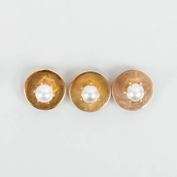 SKJORTKNAPPAR, 3 st, 14k guld, med odlade pärlor