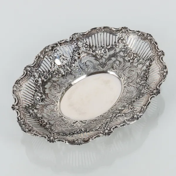 GALLERSKÅL, silver, 1900-talets första hälft