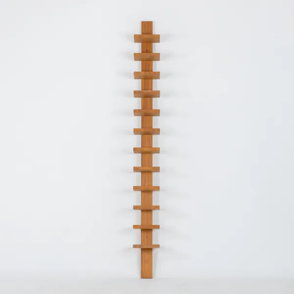 JOHN KANDELL, vägghylla, "Pilaster", Källemo, formgiven 1989