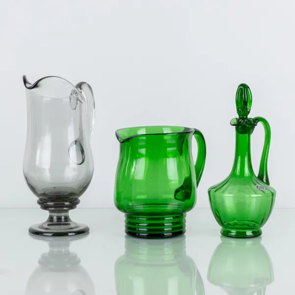 KARAFF SAMT BRINGARE, 2 st, glas, 1900-tal