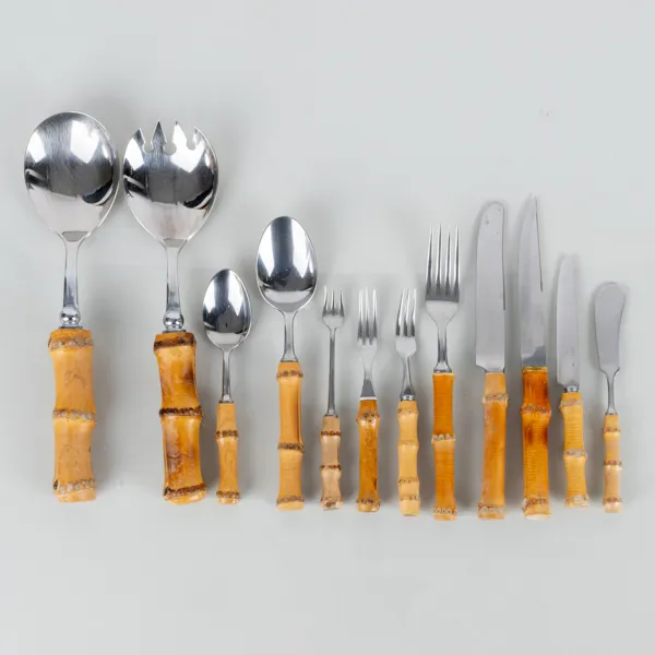 BESTICKUPPSÄTTNING, 101 del, rostfritt stål och bambu, Japan, 1900-tal, för 9 pers