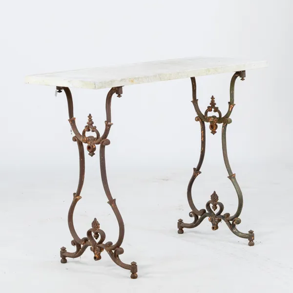 TRÄDGÅRDSBORD, gjutjärn, skiva av marmor, 1800-/1900-tal