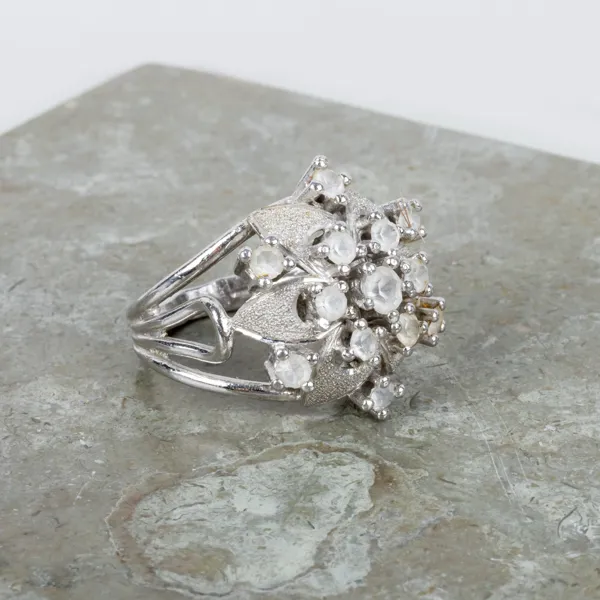 RING, silver, med vita stenar 1900-talets andra hälft