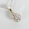 HÄNGE MED HALSKEDJA, 14k vitguld, med 9 briljantslipade diamanter, sannolikt 1900-talets andra hälft 