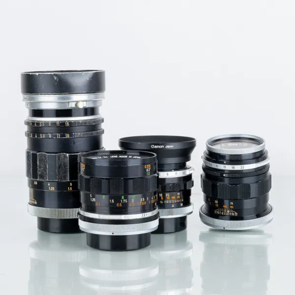 OBJEKTIV, 4 st, bla Canon Super Canon Matic R 100 mm 1:2 och Canon FL 50 mm 1:1,8