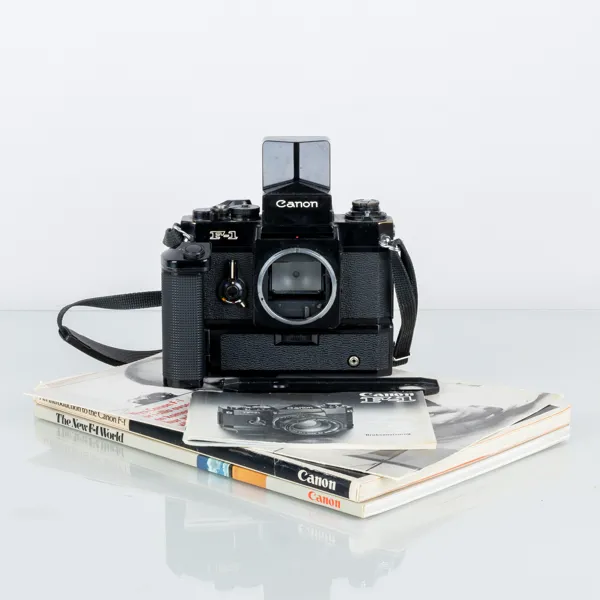 KAMERA, Canon F-1