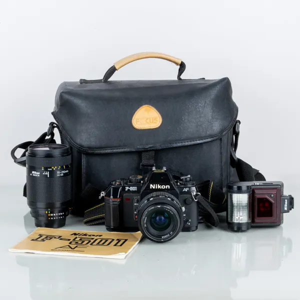 KAMERA, Nikon F-501 AF
